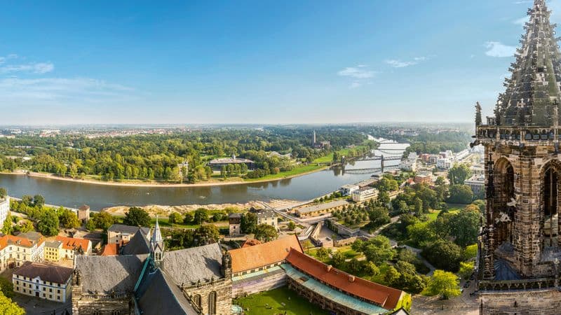 From Copenhagen to Amsterdam : The Baltic Sea, the Oder and Havel and Elbe Rivers (port-to-port cruise)