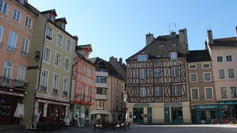 Fine Food and Wines on a Cruise through the Burgundy Region (port-to-port cruise)