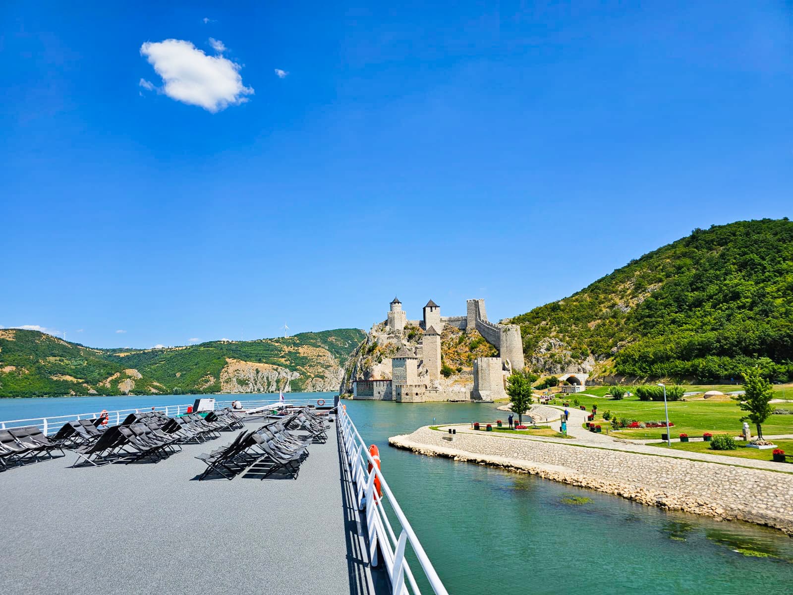 The Balkans in Their Natural Splendour - Danube Cruise from Belgrade to the Iron Gates (port-to-port cruise)