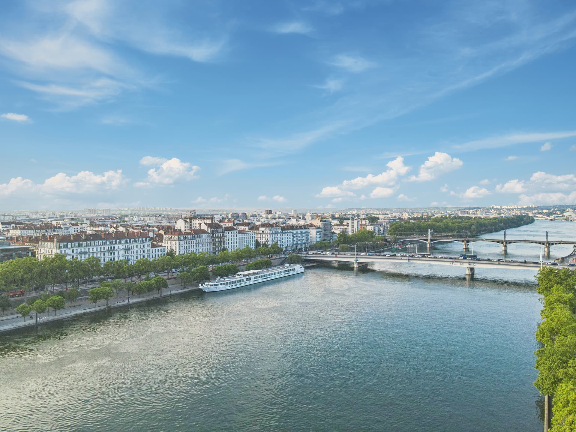 Art and History along the Rhône (port-to-port cruise)