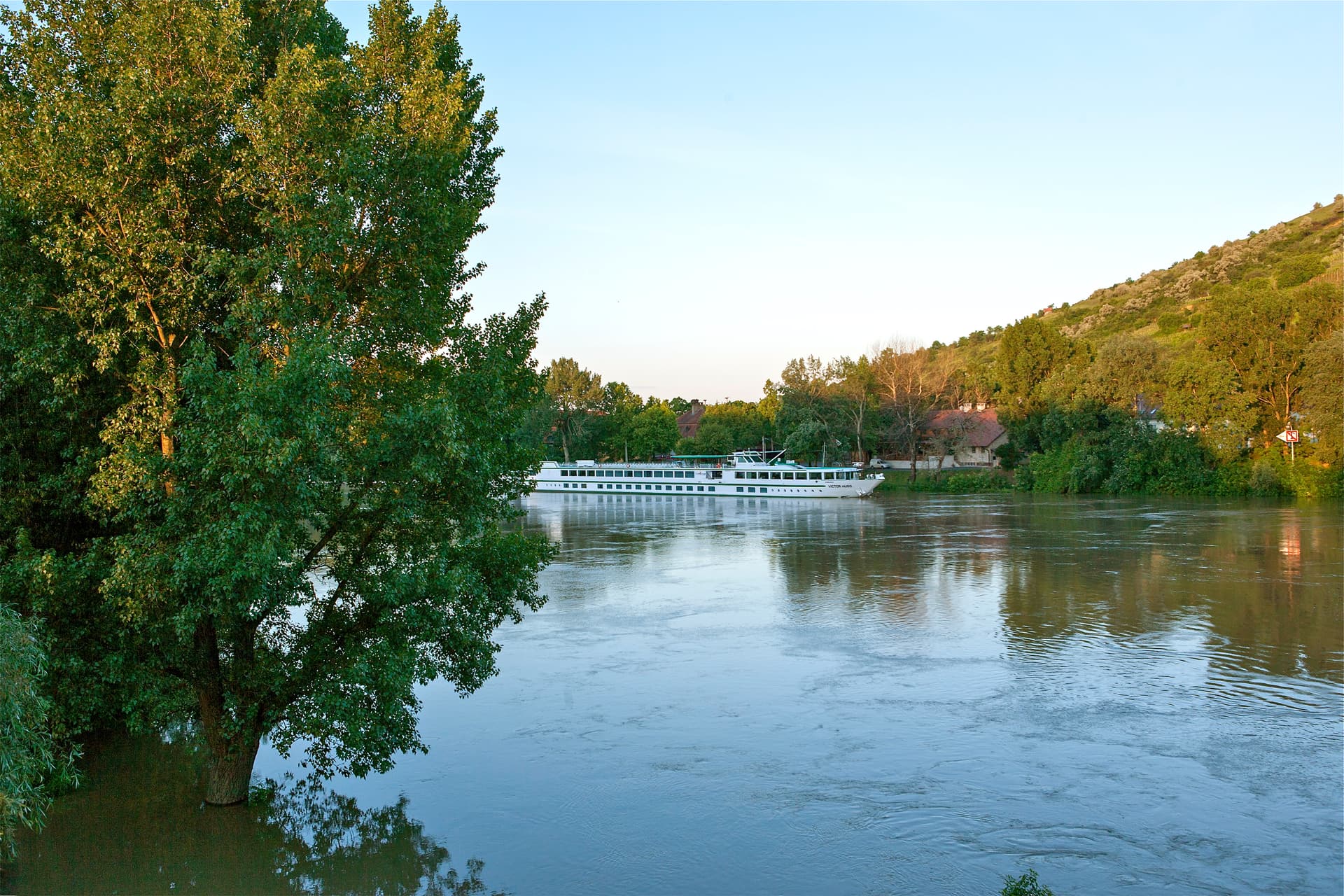 From the Danube to the Tisza, through the Real Hungary (port-to-port cruise)