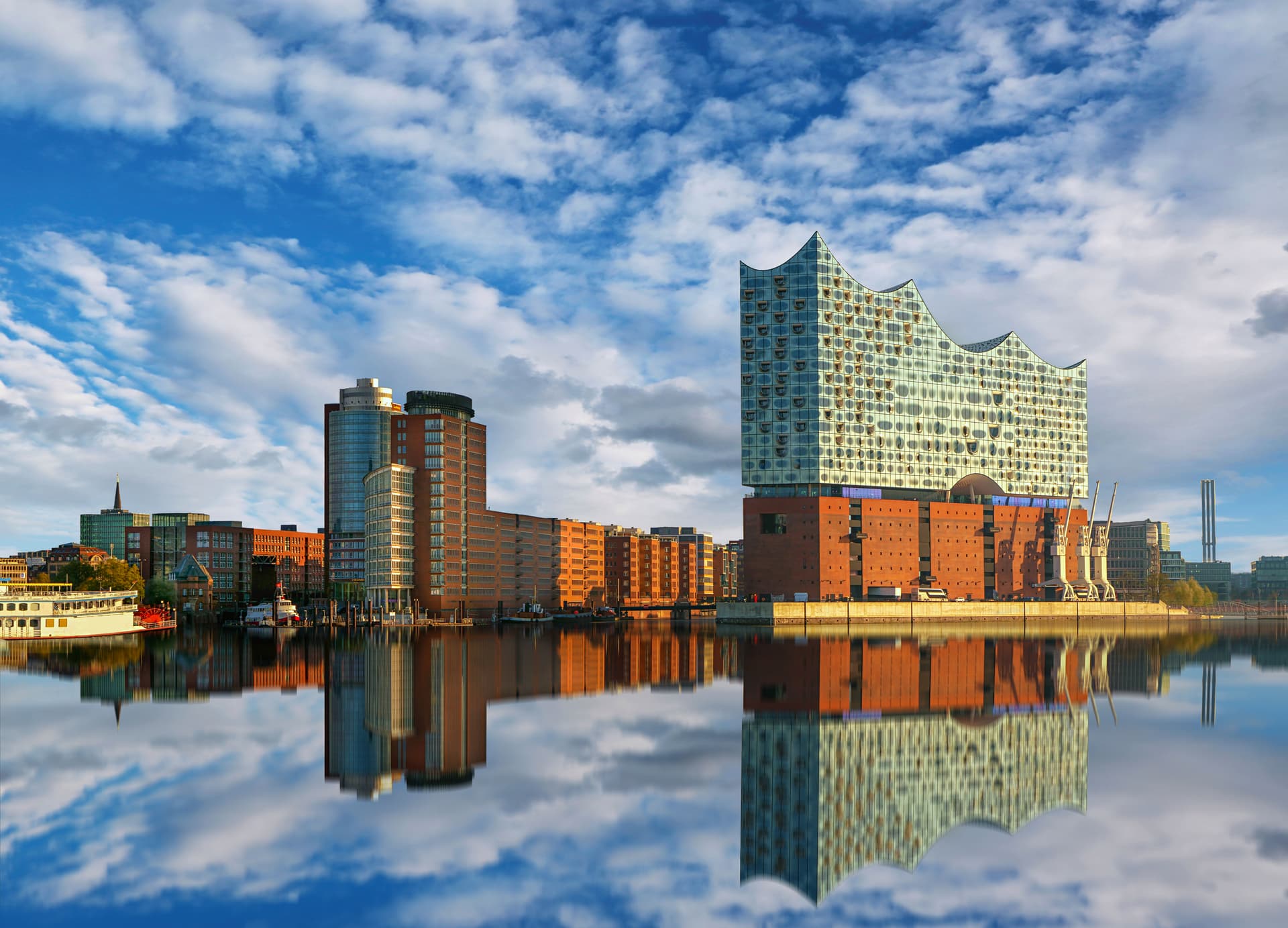 Loyalty Tour & Cruise: Between Land and Sea in the Heart of the Baltic¿s Most Beautiful Landscapes. (port-to-port cruise)