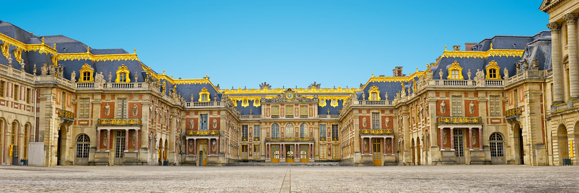 From Paris, the City of Light, to the shores of Normandy, a festive and gourmet cruise on the Seine aboard a paddlewheel boat (port-to-port cruise)